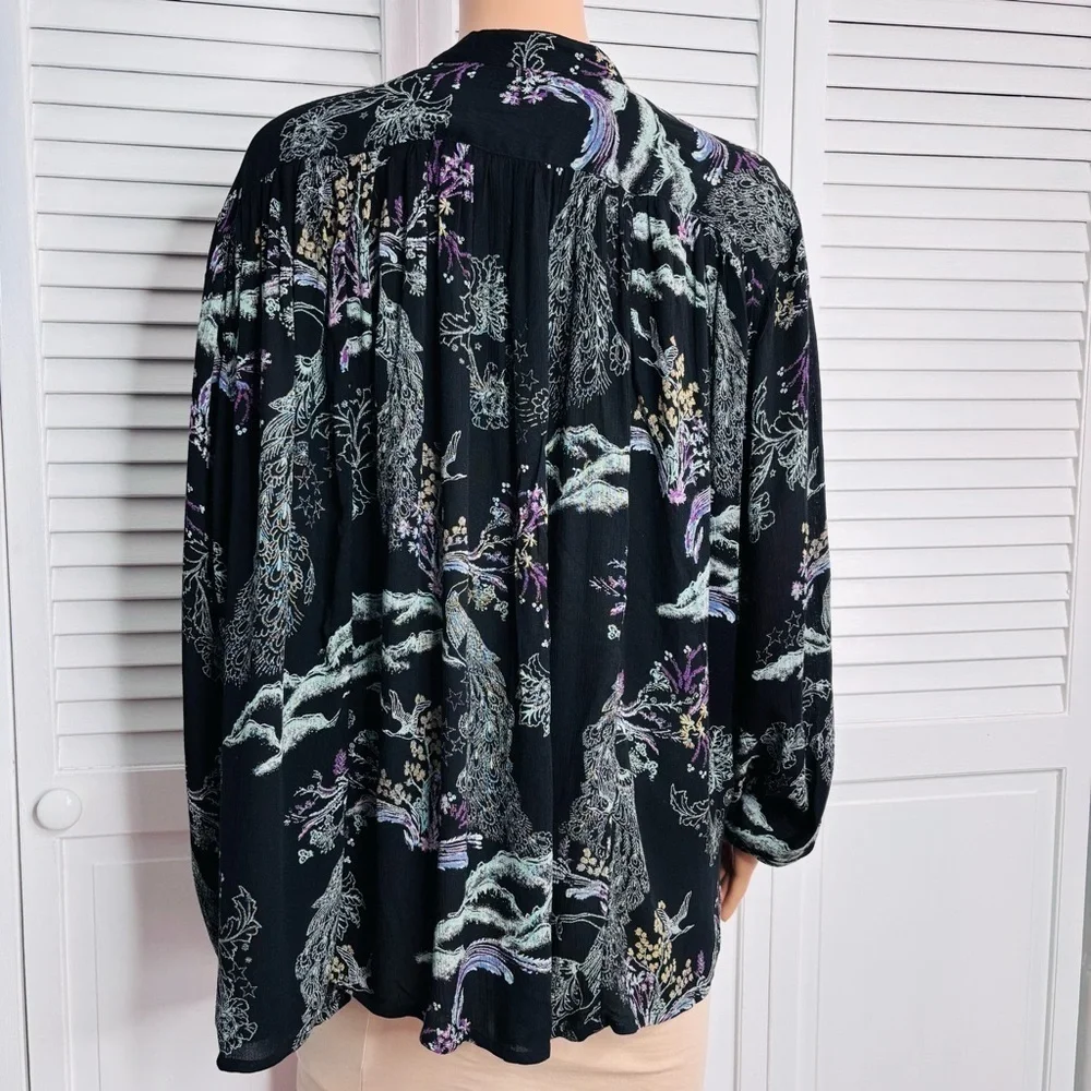Price is firm FREE PEOPLE Metallic Bloom Button Down Top Size XS